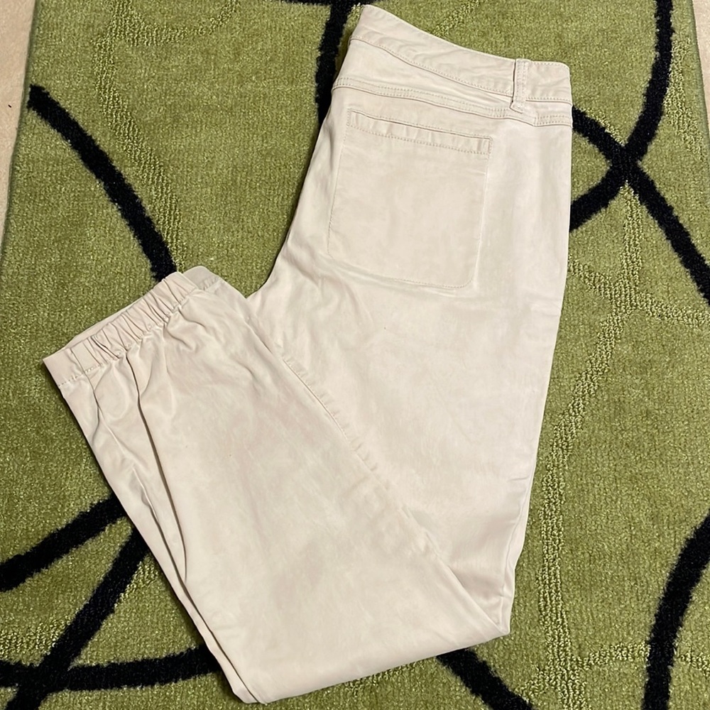 Cabi Khakis